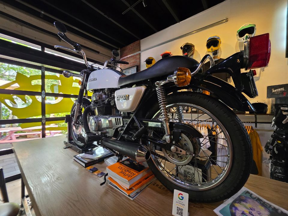 Imperial Moto Cafe