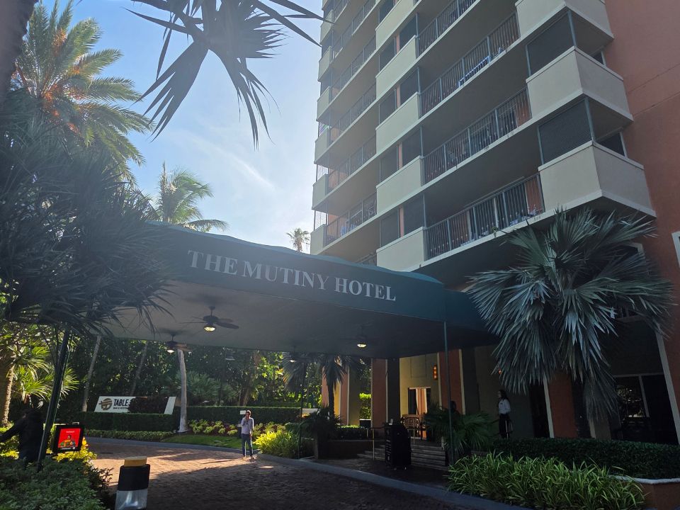 The Mutiny Hotel valet entrance