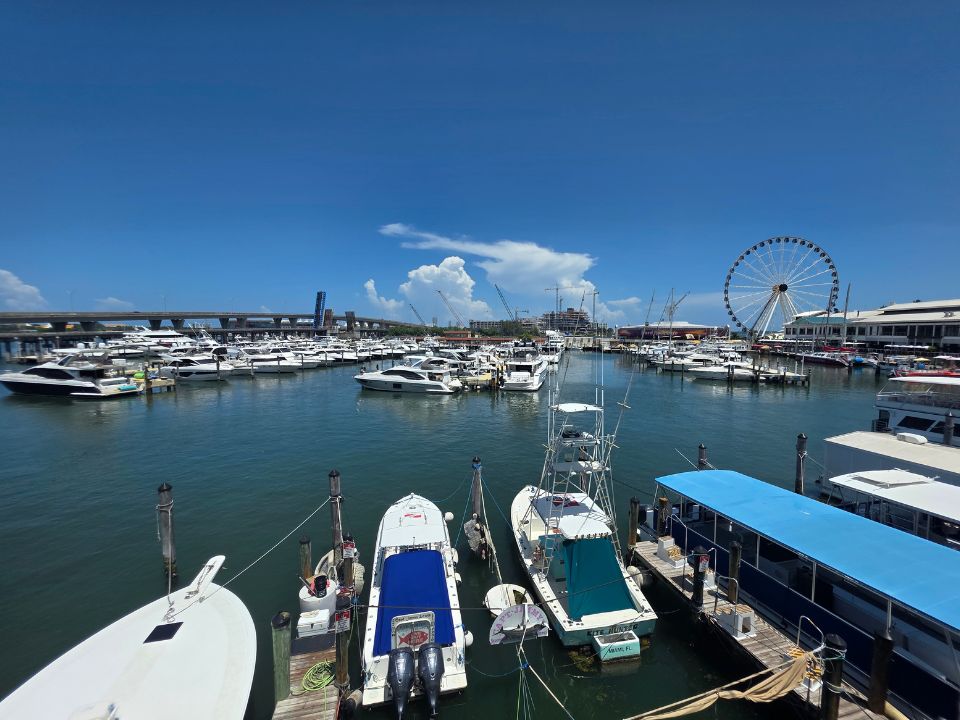Bayside Marketplace and Marina Downtown Miami