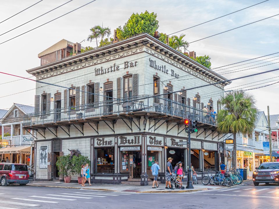 The Bull and Whistle bar