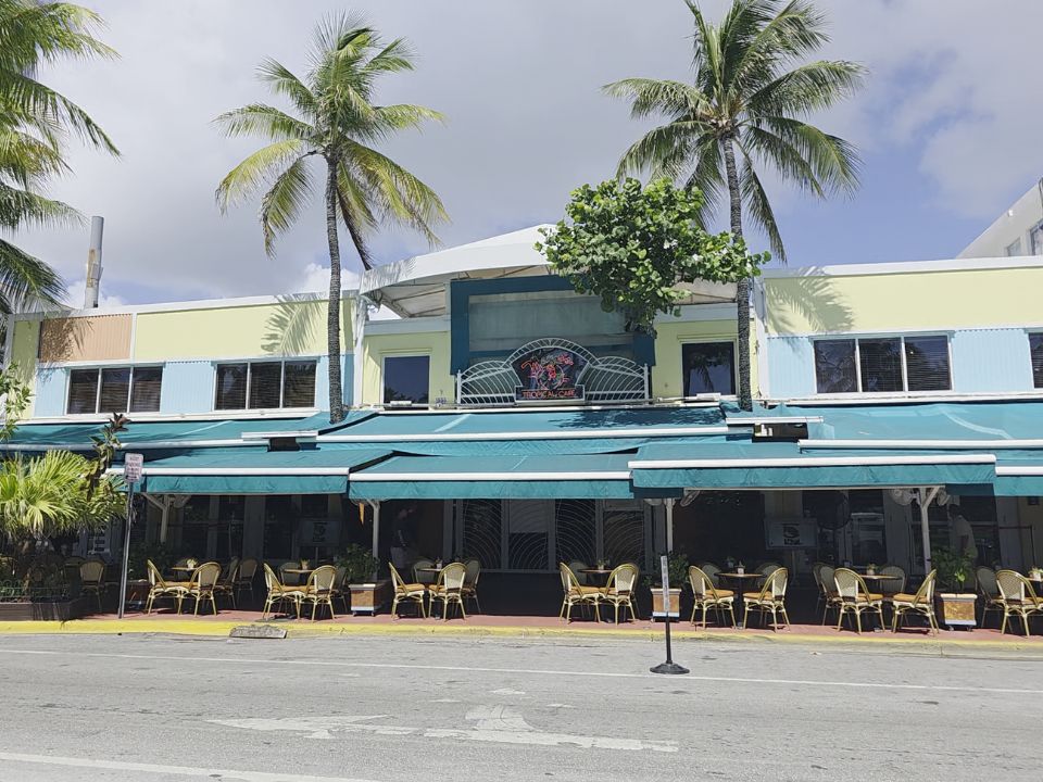 Mango's Tropical Cafe in South Beach