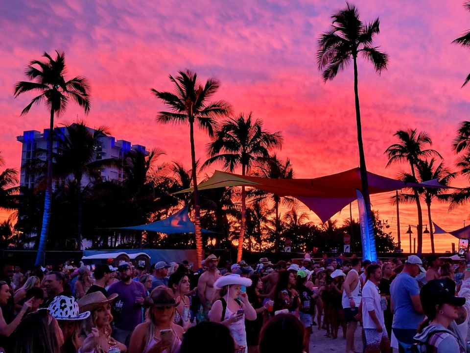 Tortuga Festival, Fort Lauderdale, Beach, Sunset with Palm trees